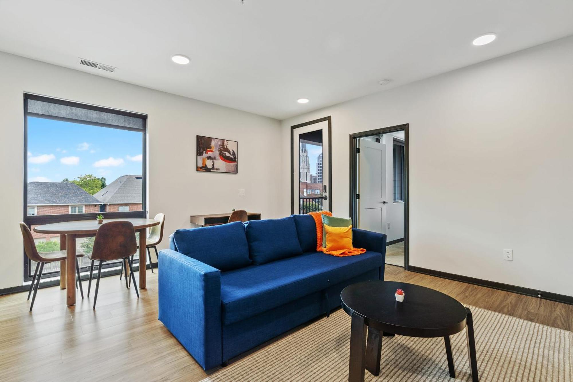 Cozysuites On Mass With Garage Parking #4 อินเดียนาโพลิส ภายนอก รูปภาพ